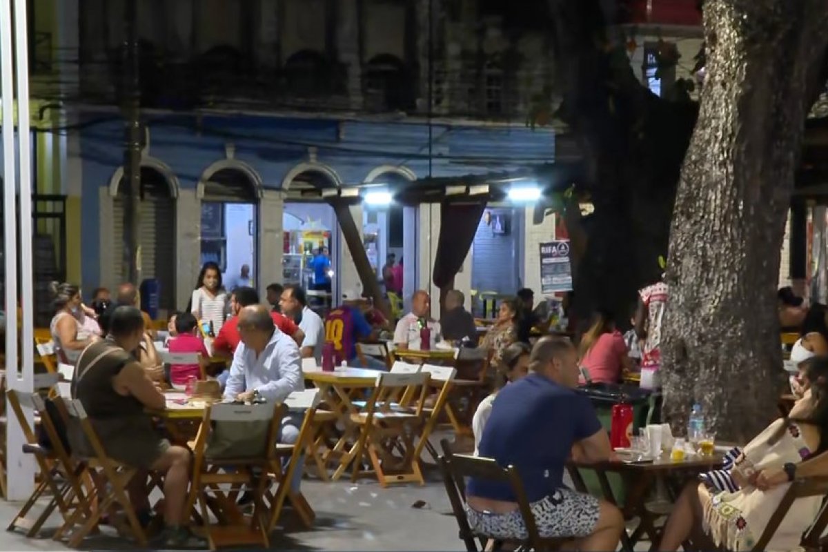 120 bares e restaurantes de Salvador foram interditados por desrespeito a medidas contra a Covid-19