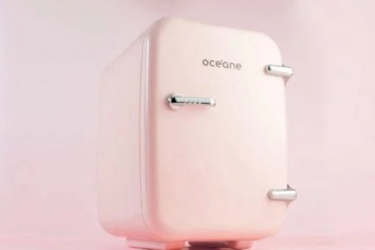 Marca brasileira lança geladeira para armazenar dermocosméticos
