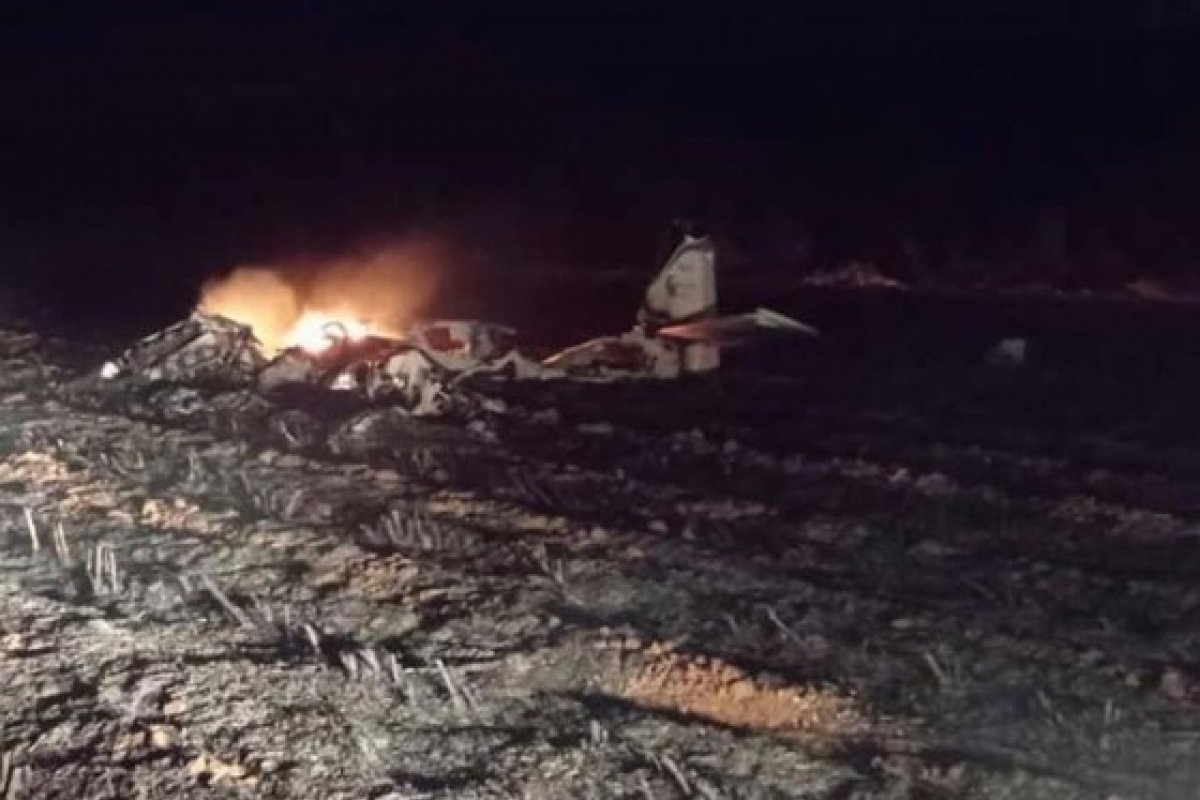 Avião de pequeno porte com drogas cai no interior de SP