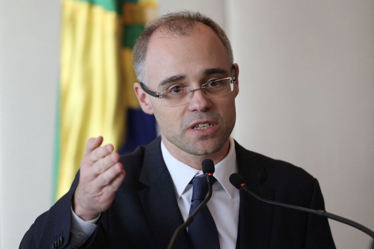 André Mendonça apresenta 'quadro clínico estável', mas segue em observação