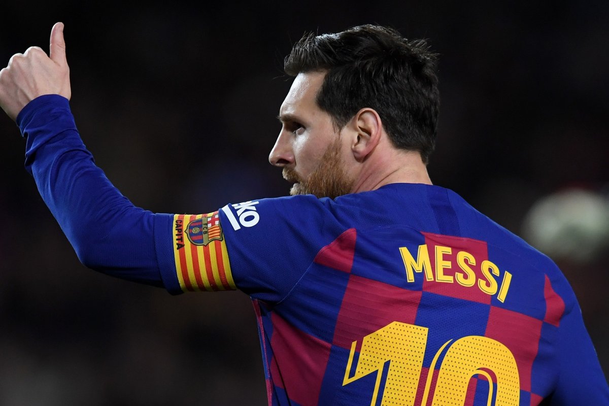 Messi se torna o segundo bilionário da história do futebol