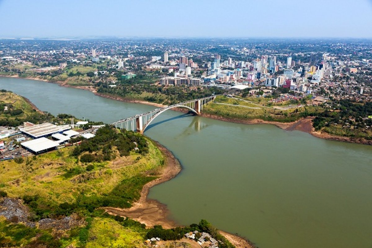 Brasil e Paraguai reabrem fronteiras para comércio