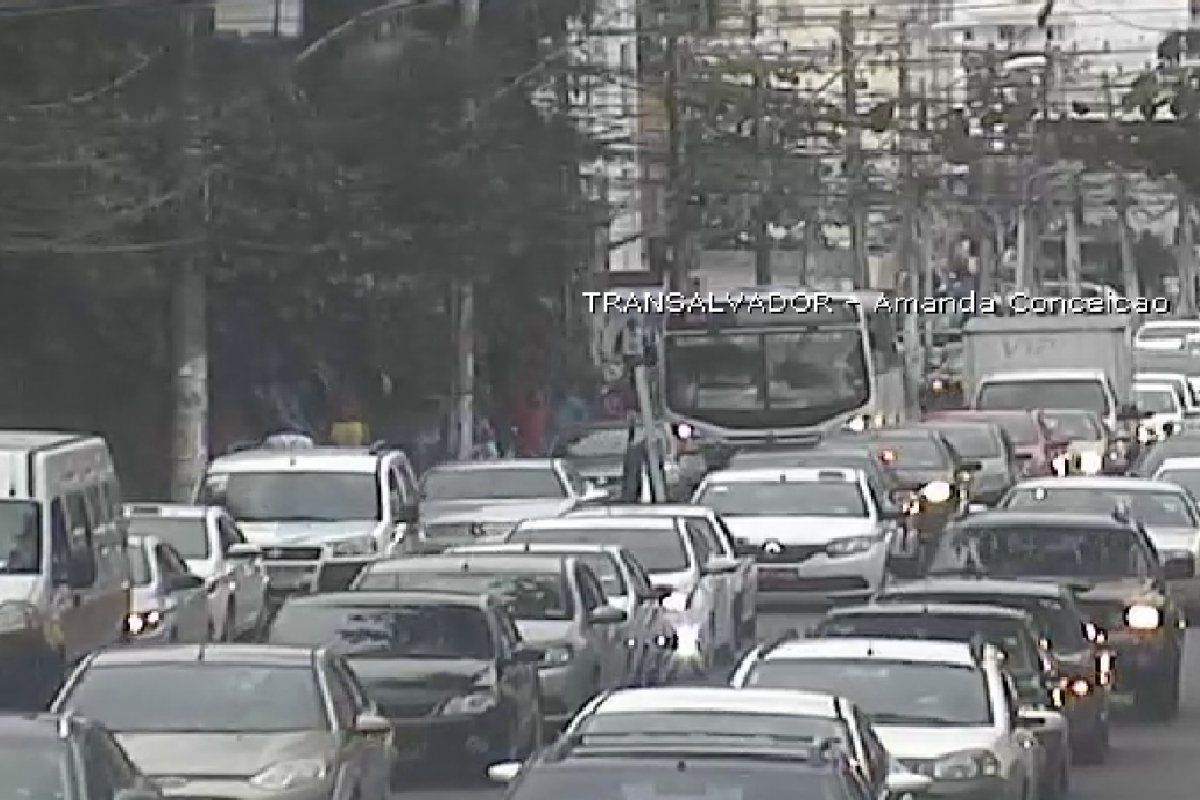 Boletim de trânsito: Saiba quais vias registram congestionamento nessa quinta-feira