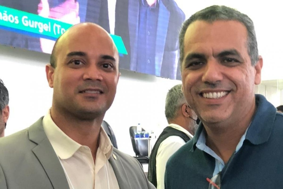 PSL, de Dayane Pimentel, impede apoio de Capitão Alden à Cezar Leite
