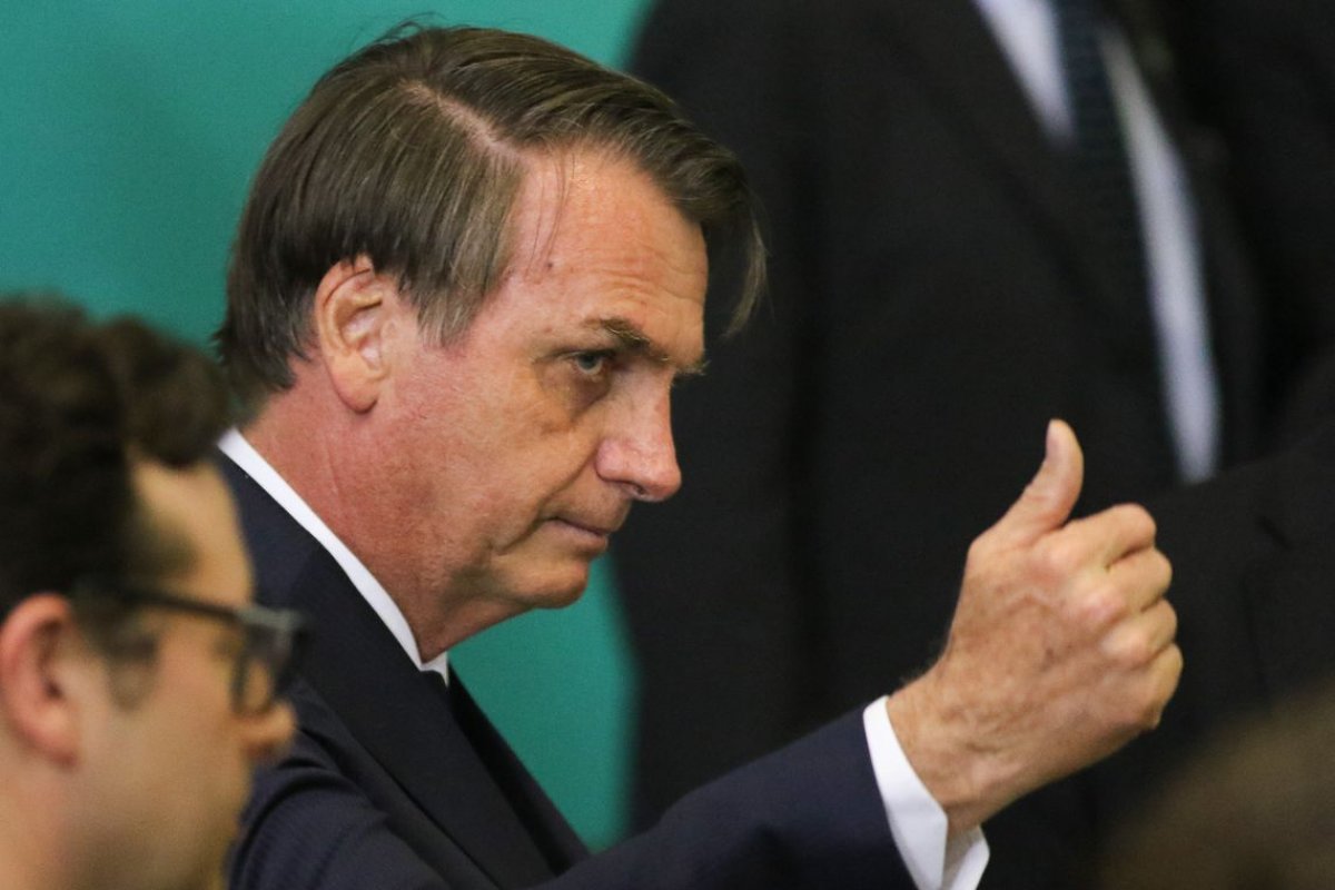 No Palácio do Planalto, Bolsonaro recebe bancada do Nordeste