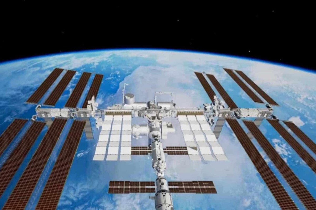 Estação Espacial faz manobra para evitar colisão com restos de foguete