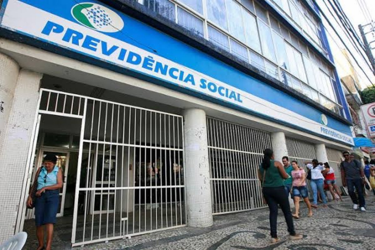 Justiça do DF suspende corte de ponto dos peritos do INSS