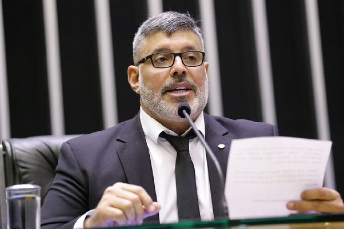 Alexandre Frota é denunciado por falsidade ideológica