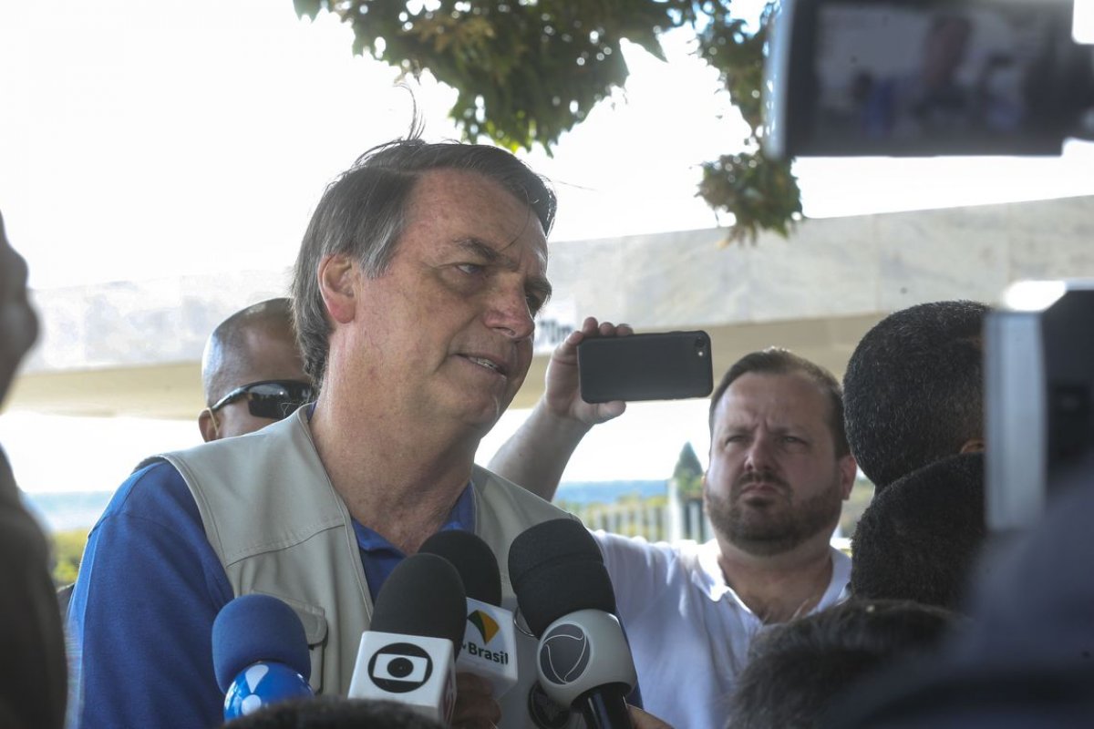 Decisão de saques do FGTS foi tomada em interesse do povo, diz presidente
