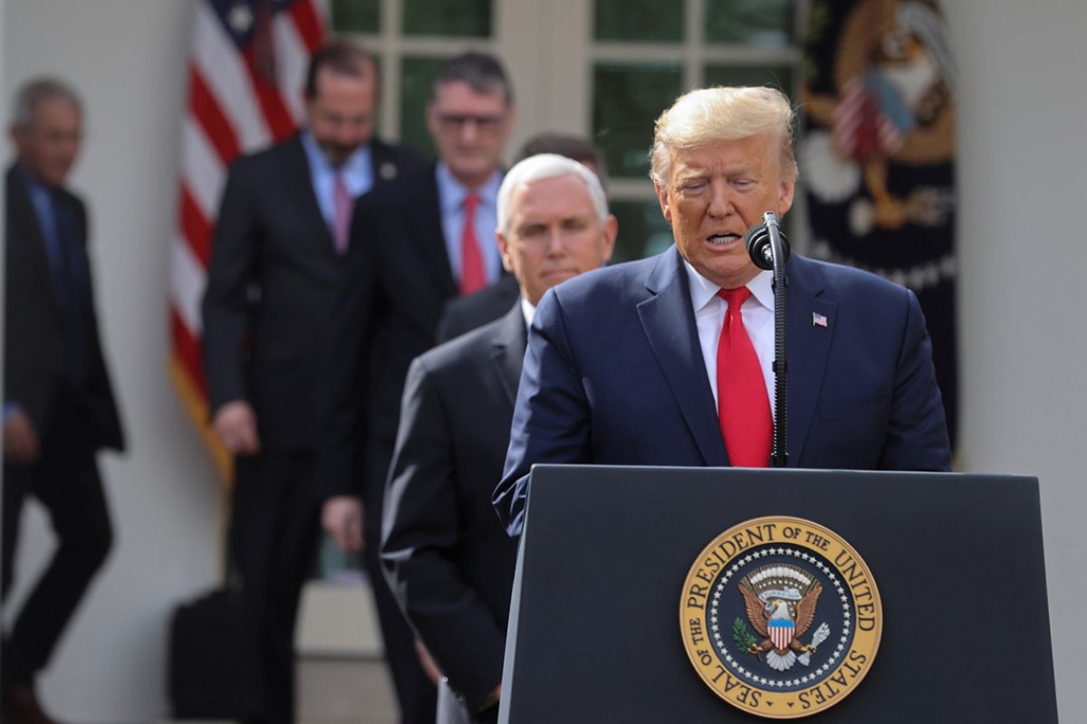 Trump se recusa a se comprometer com transição pacífica em caso de derrota 