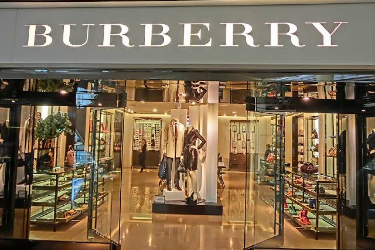  Burberry acaba de anunciar que irá expandir seu programa de bolsas de estudo