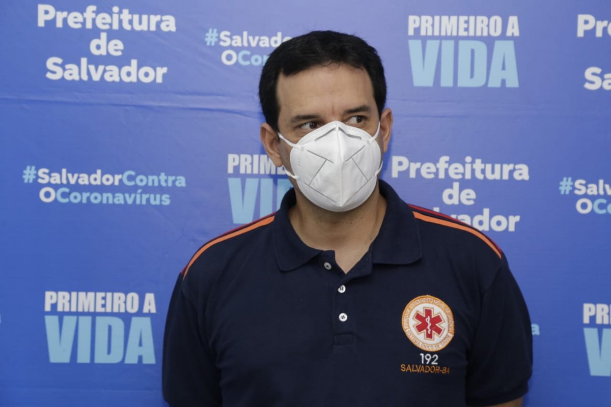 Prates diz que não fica na Saúde mesmo se Bruno ganhar eleição