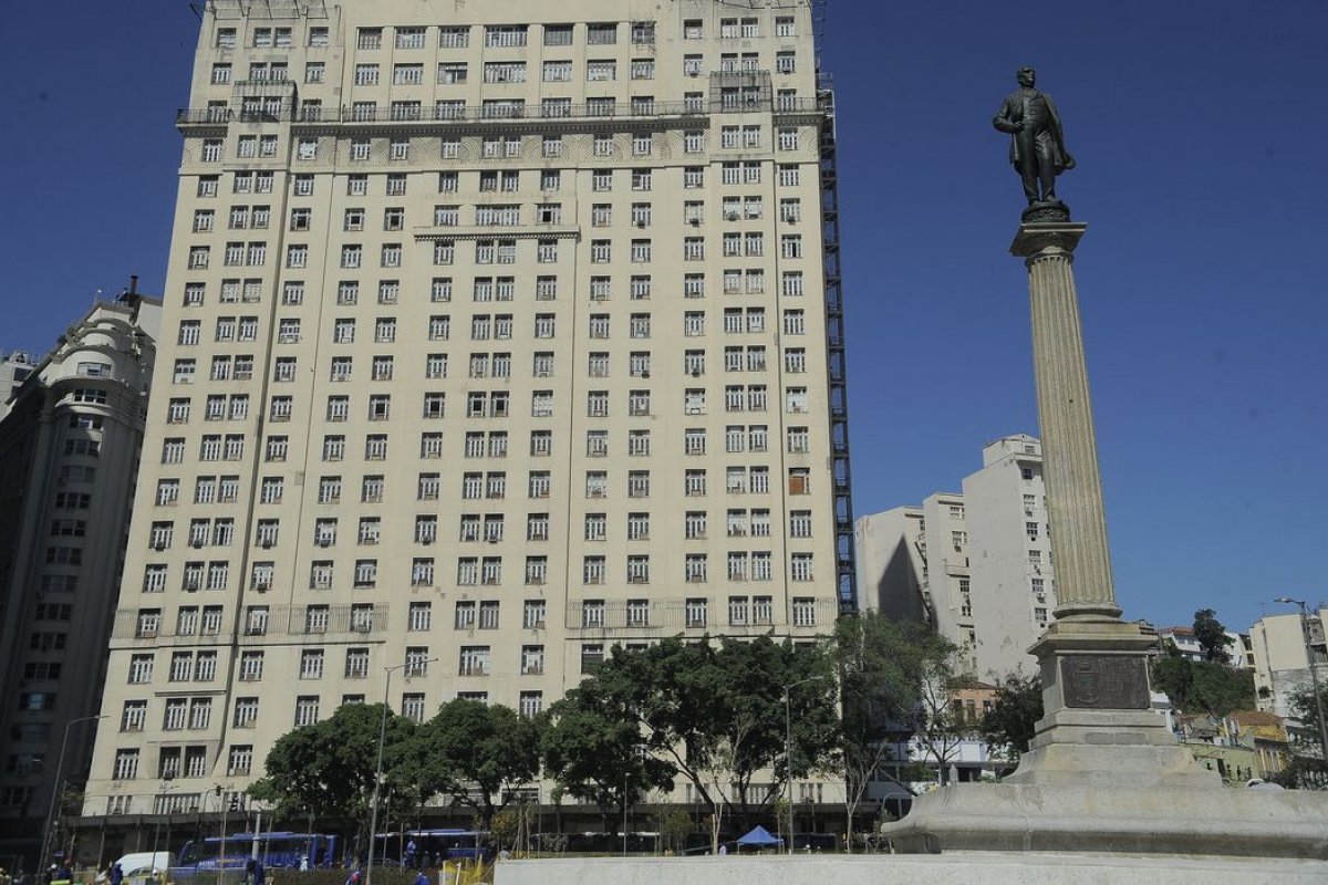 Ministério da Economia põe prédio histórico no Rio de Janeiro à venda
