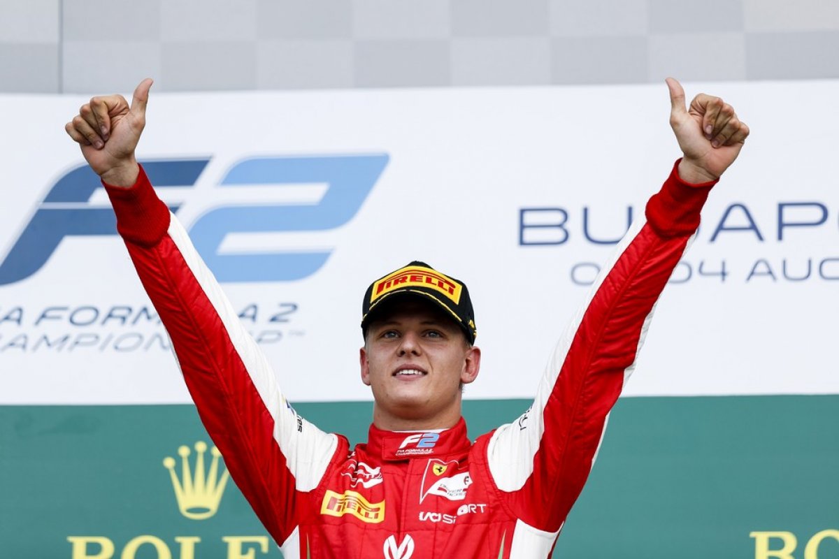 Filho de Schumacher ganha primeira chance na F1 pela Alfa Romeo
