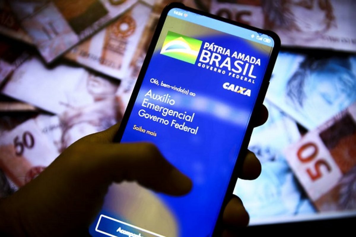 Mais de 4 milhões de famílias tiveram o auxílio emergencial como única renda em agosto 