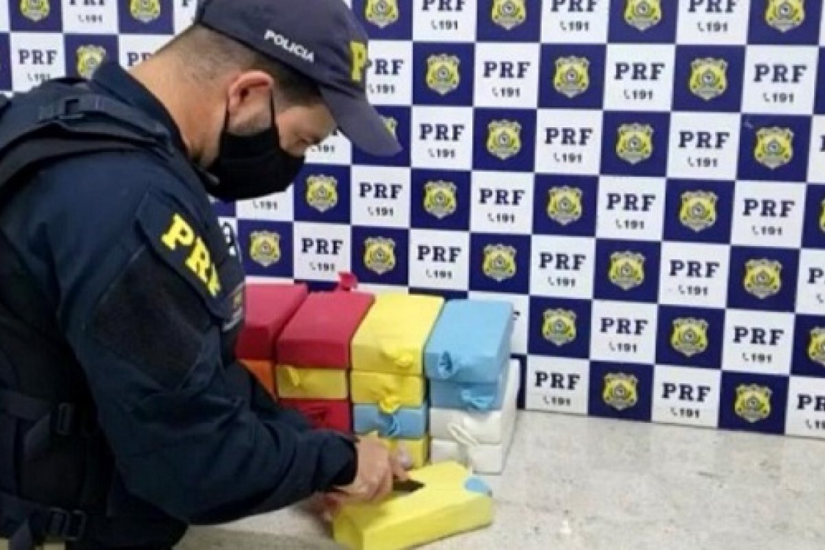 Cerca de 18 kg de cocaína são apreendidos na BR-116 em Vitória da Conquista