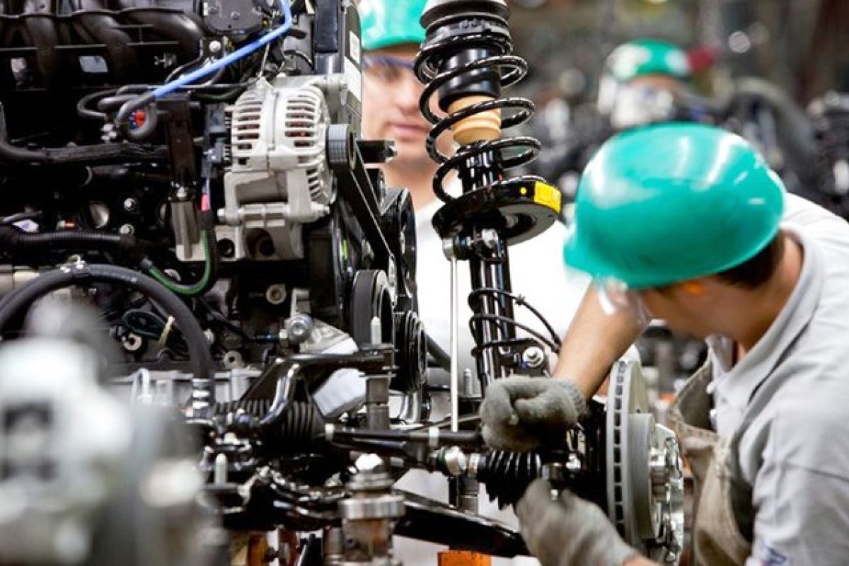 Produção industrial no país cresce 3,2% no mês de agosto, diz IBGE