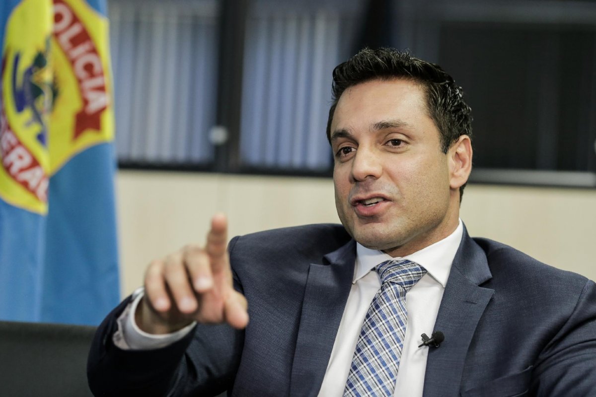 PF diz que chefes em liberdade do PCC vivem em mansões 