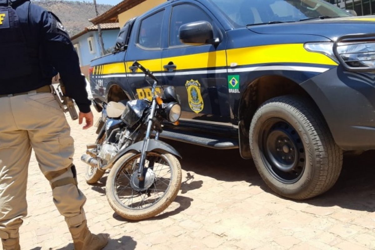 Homem  é preso após ser flagrado com moto adulterada em Riachão das Neves