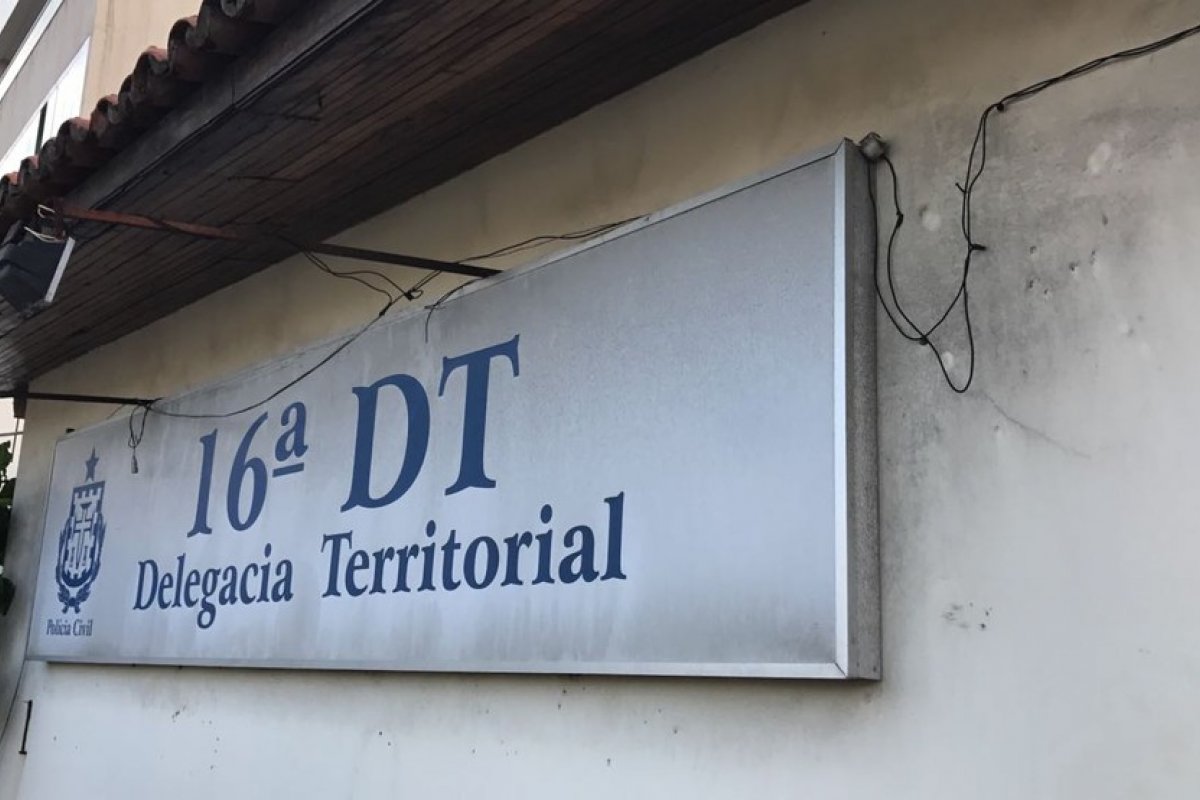 Morador de condomínio agride entregador de encomendas por aplicativo em Salvador