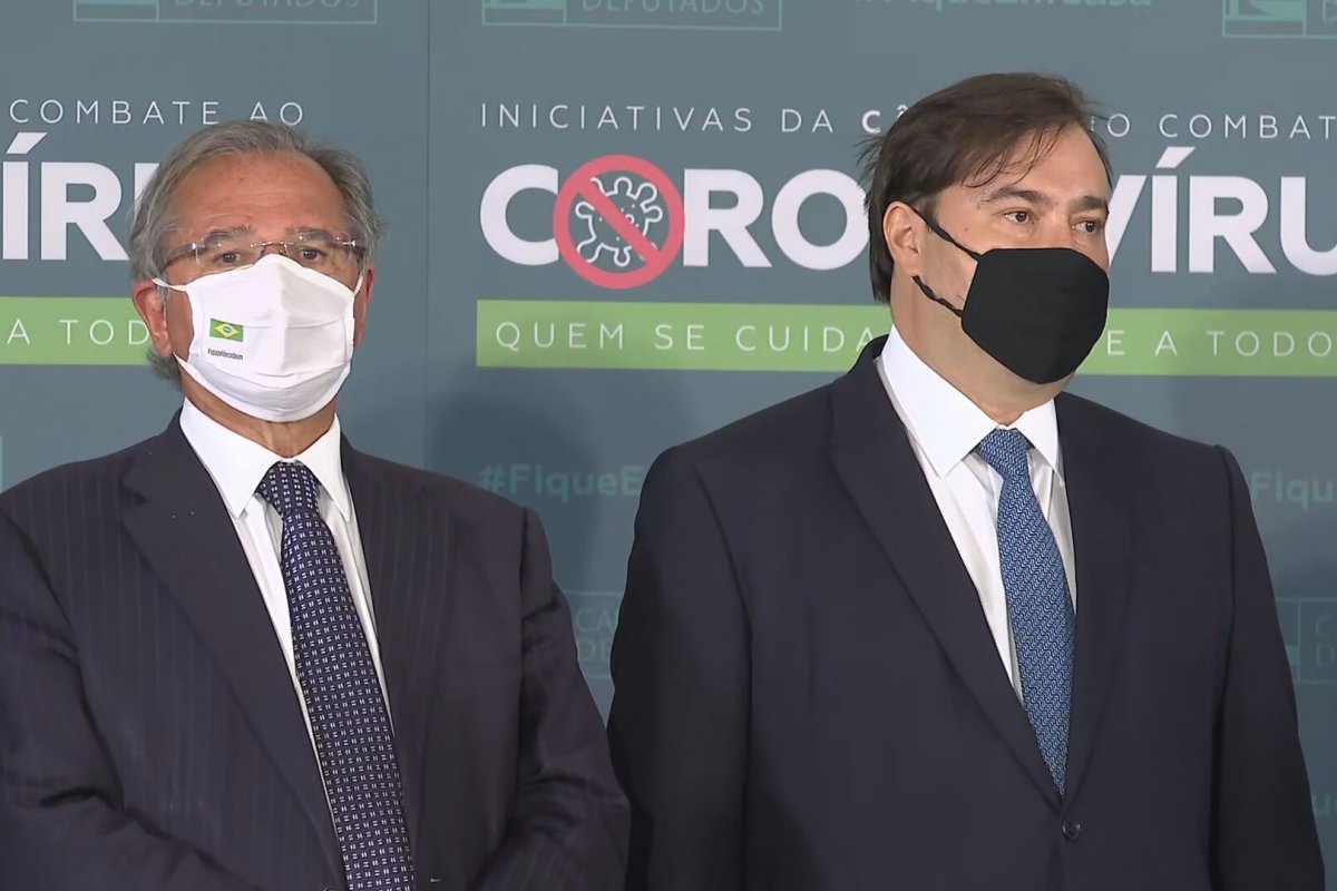  "Nós retornamos ao leito das reformas", afirma Guedes sobre entendimento com Maia 