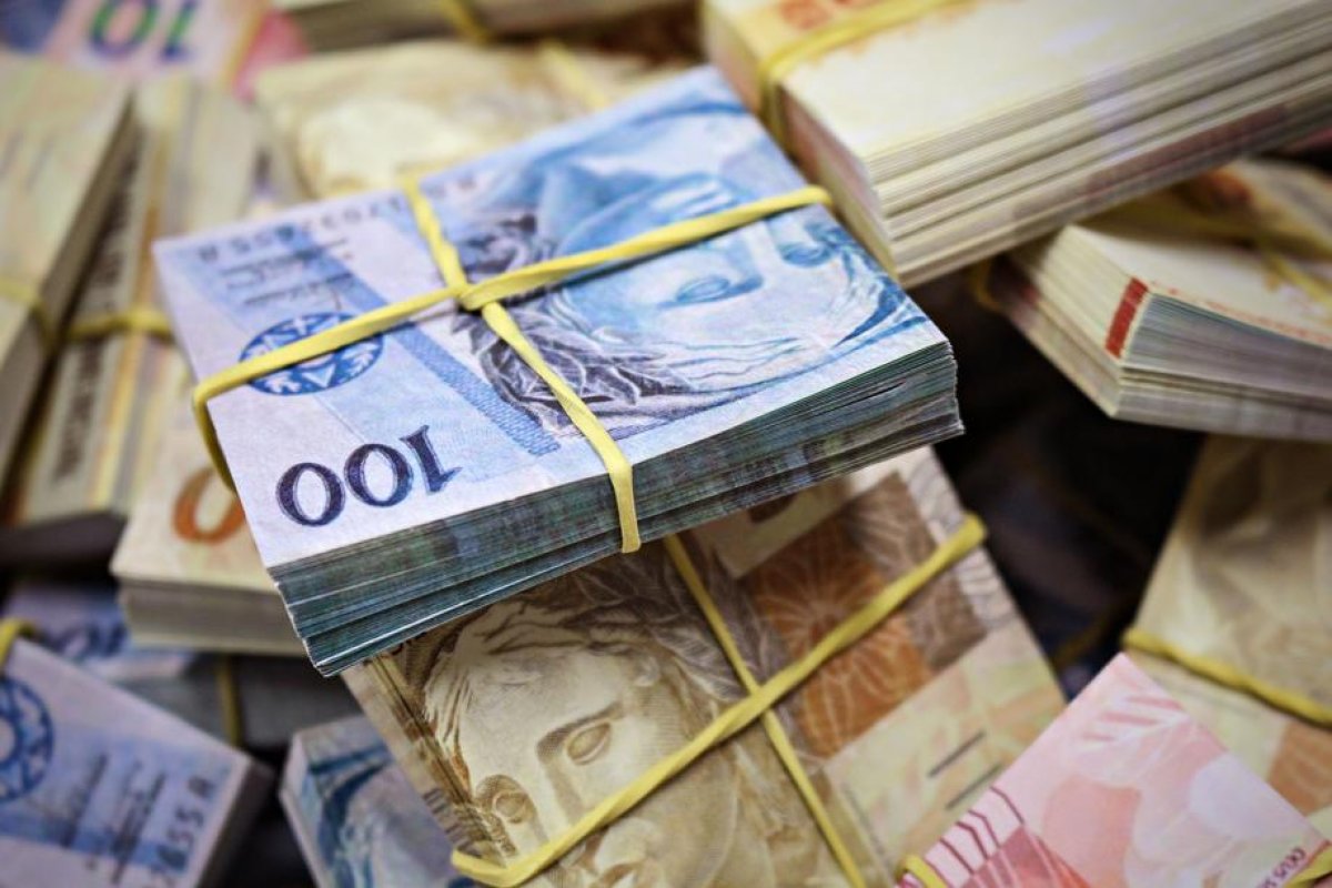 Contas públicas têm déficit de R$ 12,7 bilhões em junho