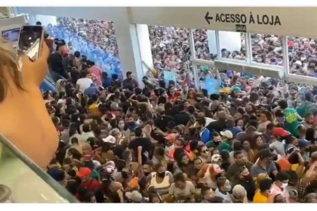 Vídeo: Inauguração de loja Havan em Belém atrai multidão e é fechada pela polícia 