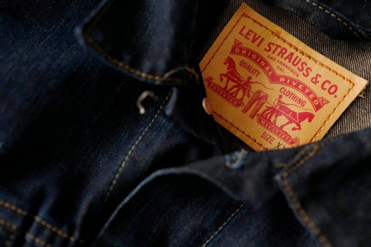 Vendas online de jeans Levi's disparam durante a pandemia 