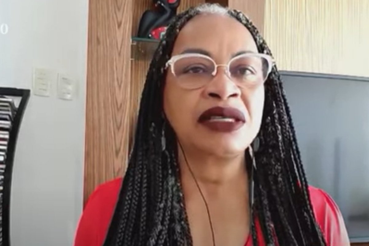 Olivia Santana reforça a importância de Salvador ser representada por uma mulher negra 