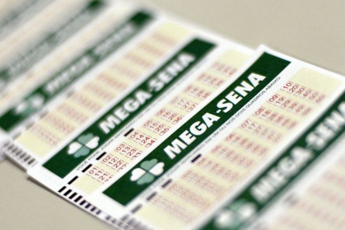 Mega-Sena pode pagar  R$ 29 milhões nesta terça-feira (20)