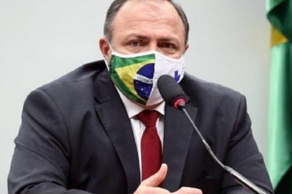 Ministro da Saúde, Eduardo Pazuello é diagnósticado com Covid-19