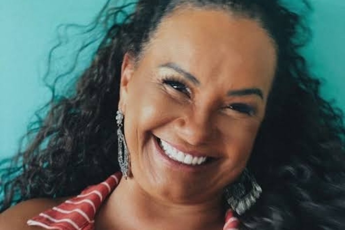 Solange Couto está morando com a mãe no Retiro dos Artistas