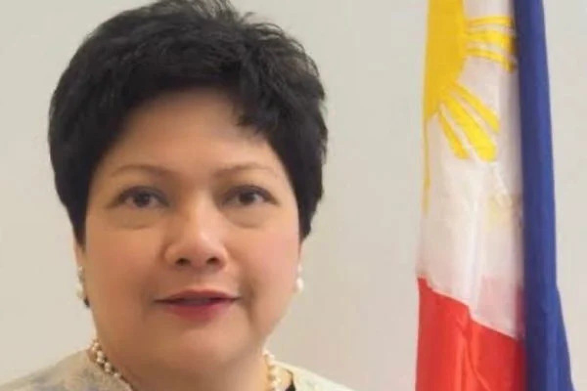 Embaixadora das Filipinas no Brasil é flagrada ao agredir empregada