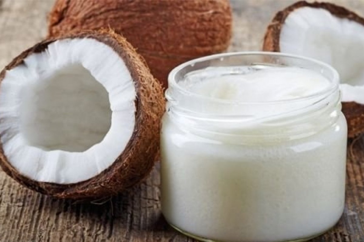 Estudo aponta que óleo de coco destrói o coronavírus 
