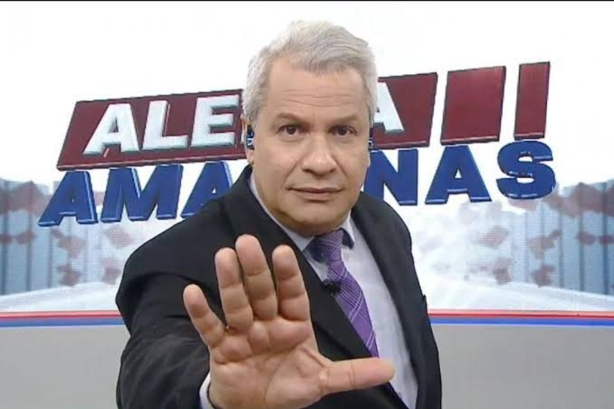  Sikêra Jr é denunciado ao MP por associar Xuxa a pedofilia