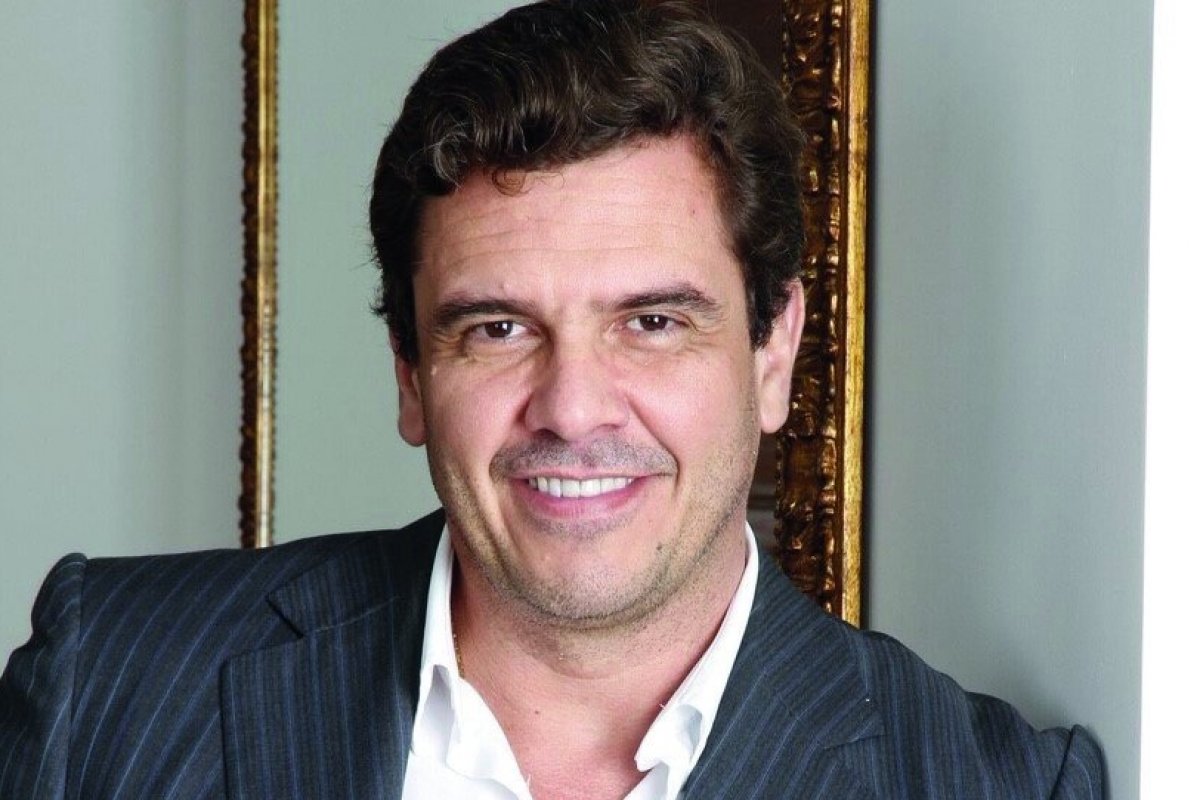 Garoto de Ouro de Silvio Santos, Lásaro do Carmo, lança livro sobre empresas e negócios 