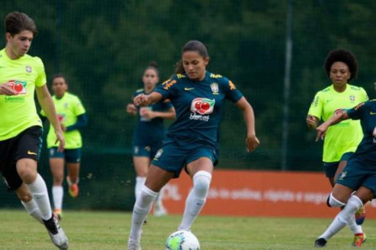 Sem amistosos, Pia valoriza períodos de treinos da seleção feminina