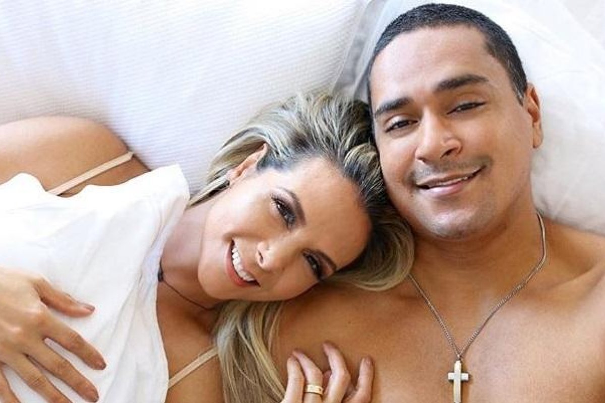  Xanddy abre o jogo sobre fama de gay e fala da união de sucesso com Carla Perez