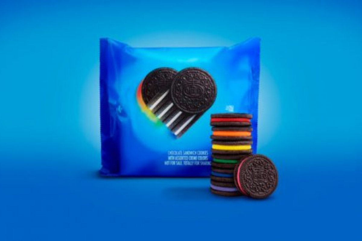 Em apoio a  classe LGBTQIAP+, Oreo lança edição limitada de bolacha recheio arco-íris