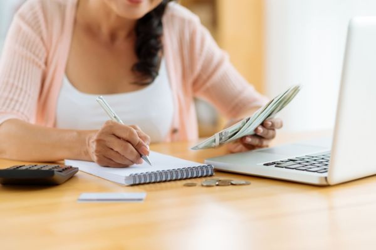 Número de mulheres que investem na bolsa de valores registra maior percentual da história do Brasil