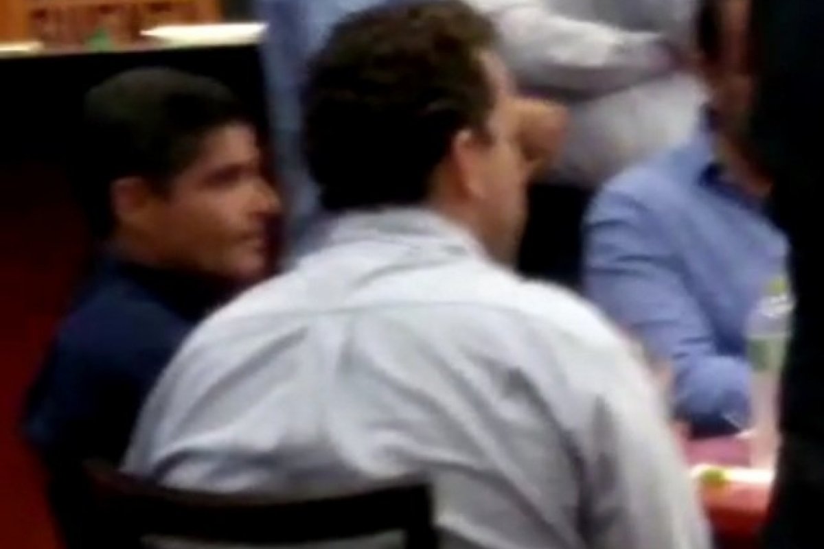 Vídeo: ACMNeto descumpre regras do prefeito de Salvador! 
