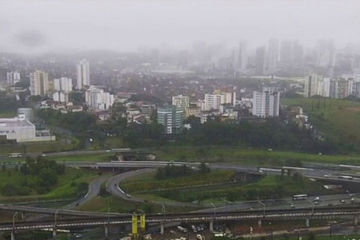 Salvador tem mais um dia de mau tempo e chuva nesta quarta-feira (4)