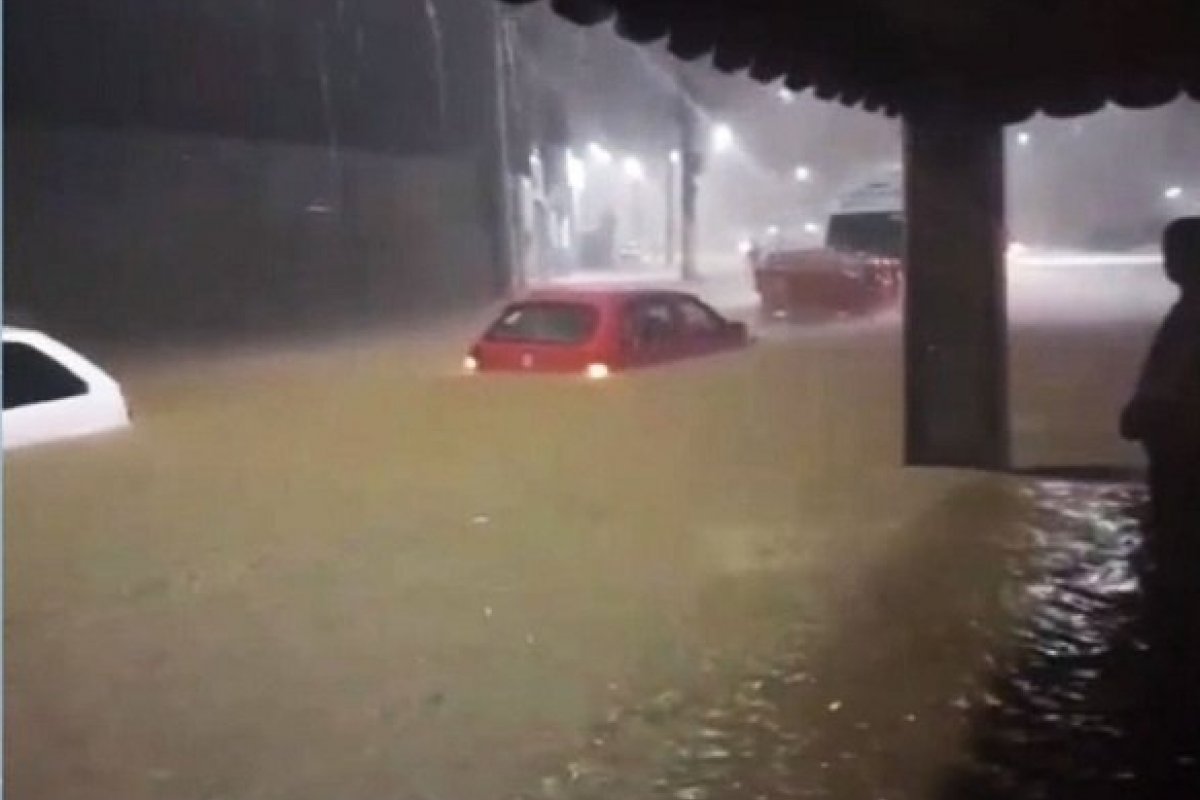 Defesa Civil alerta para chuva forte em diversas cidades baianas