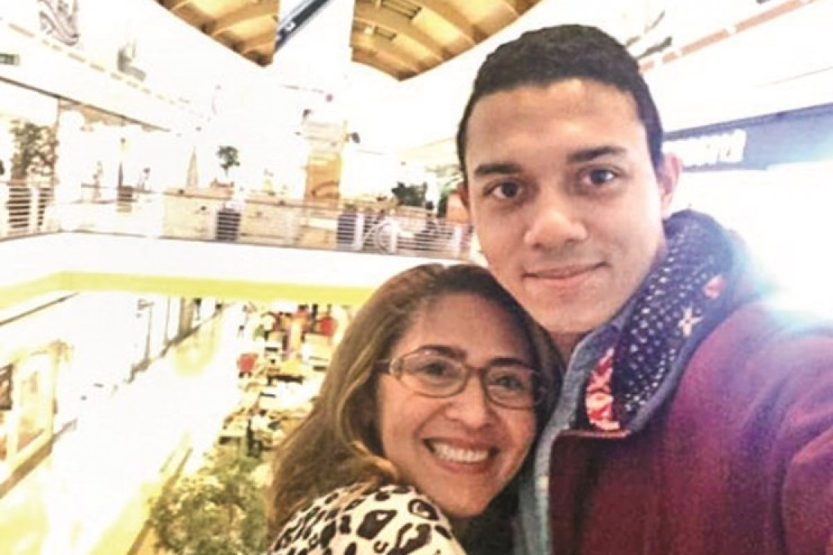 Jovem brasileiro de 23 anos é acusado de matar a mãe a facadas em Portugal