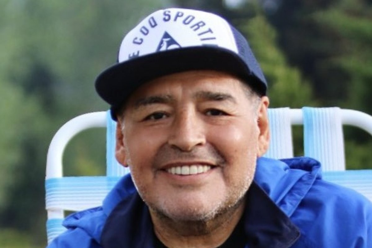 Médico aponta melhora no estado de saúde de Maradona