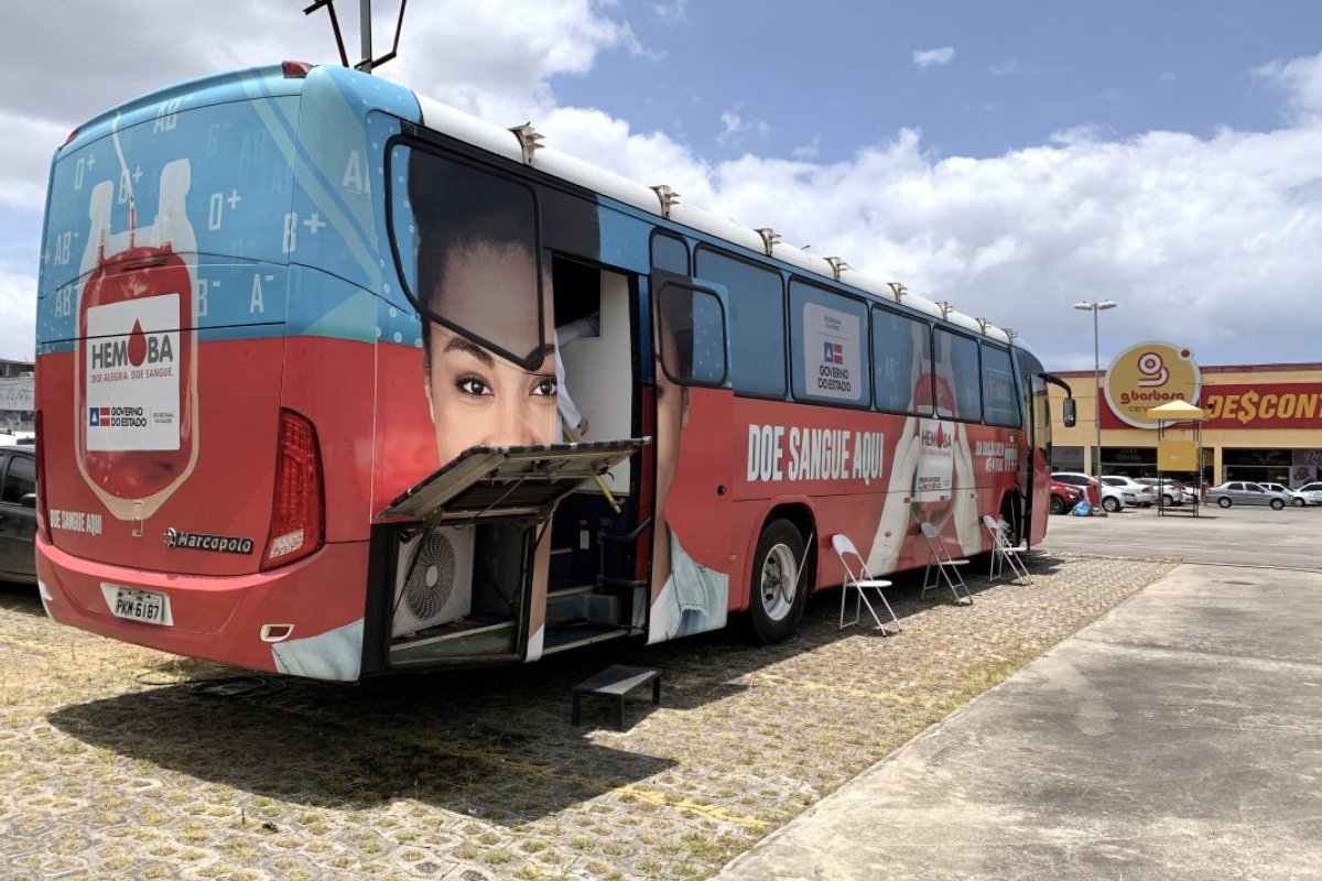 Unidades móveis da Hemoba recebem doadores na Rótula do Abacaxi e São Cristóvão