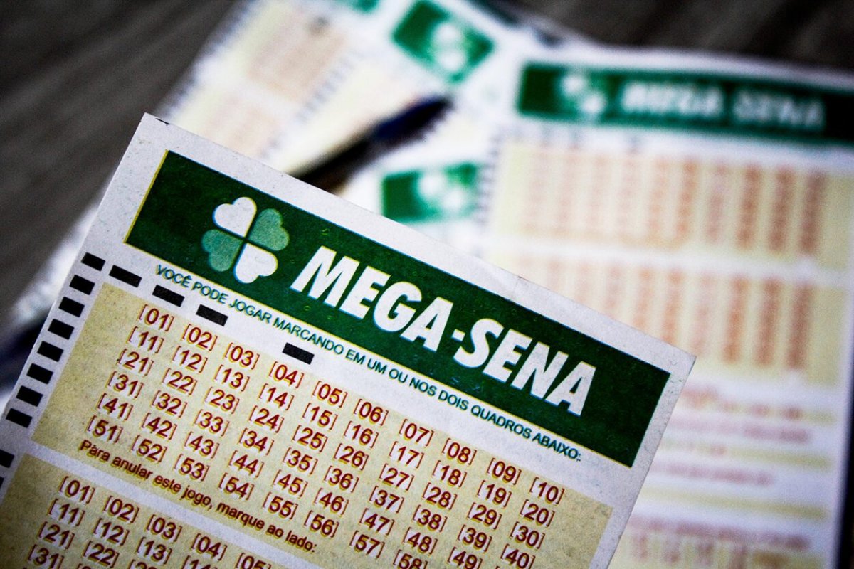 Apostadores da Mega-Sena podem ganhar R$ 34 milhões nesta quarta (11)