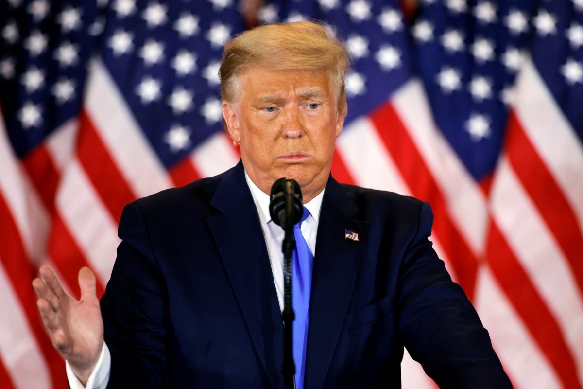 Casa Branca prepara novo orçamento como se Trump tivesse vencido