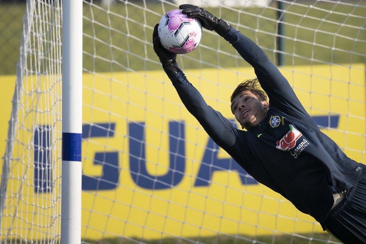 100% nas Eliminatórias, Brasil pode virar líder isolado caso vença Venezuela nesta noite