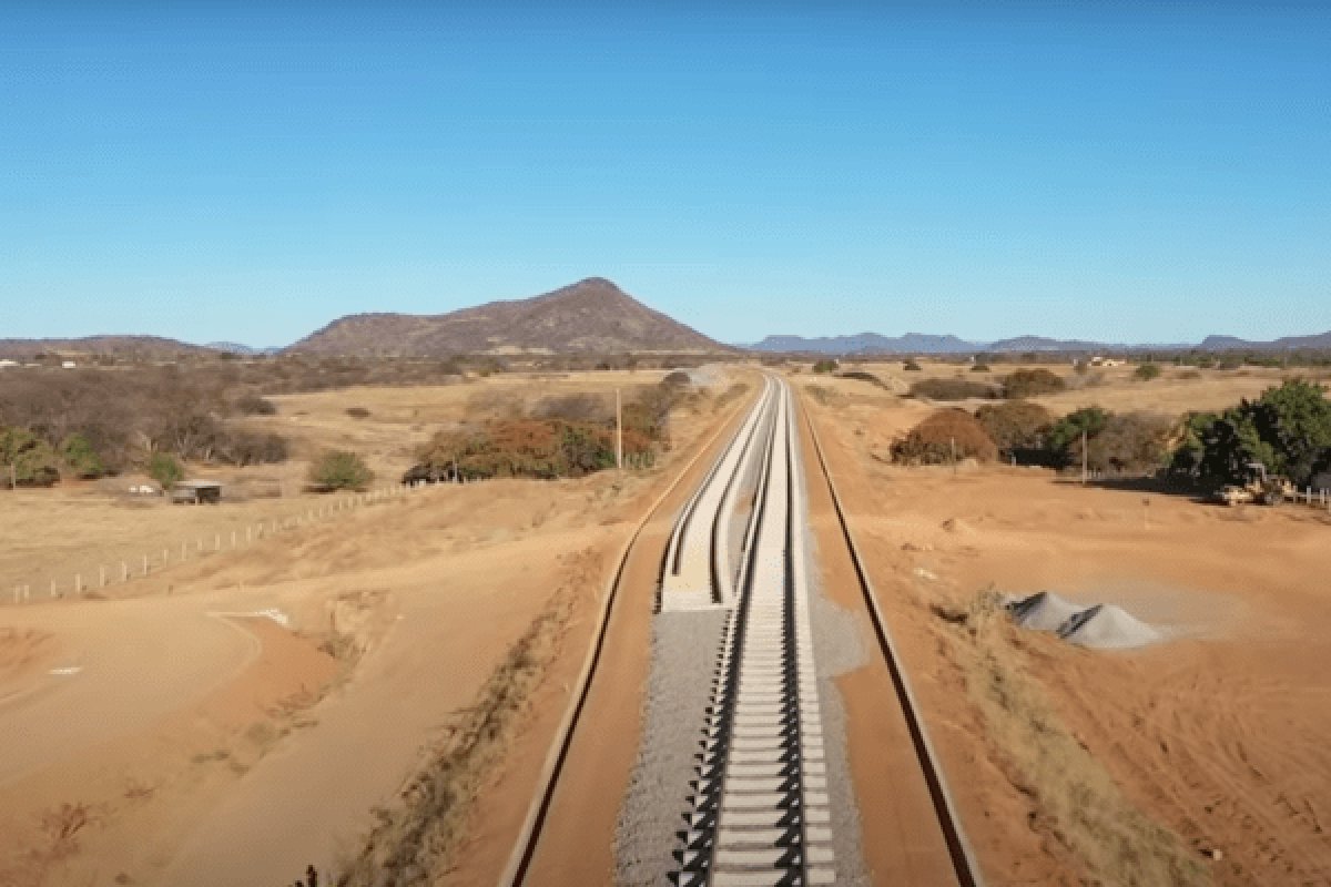 Empresas do setor ferroviário devem disputar concessão da Fiol